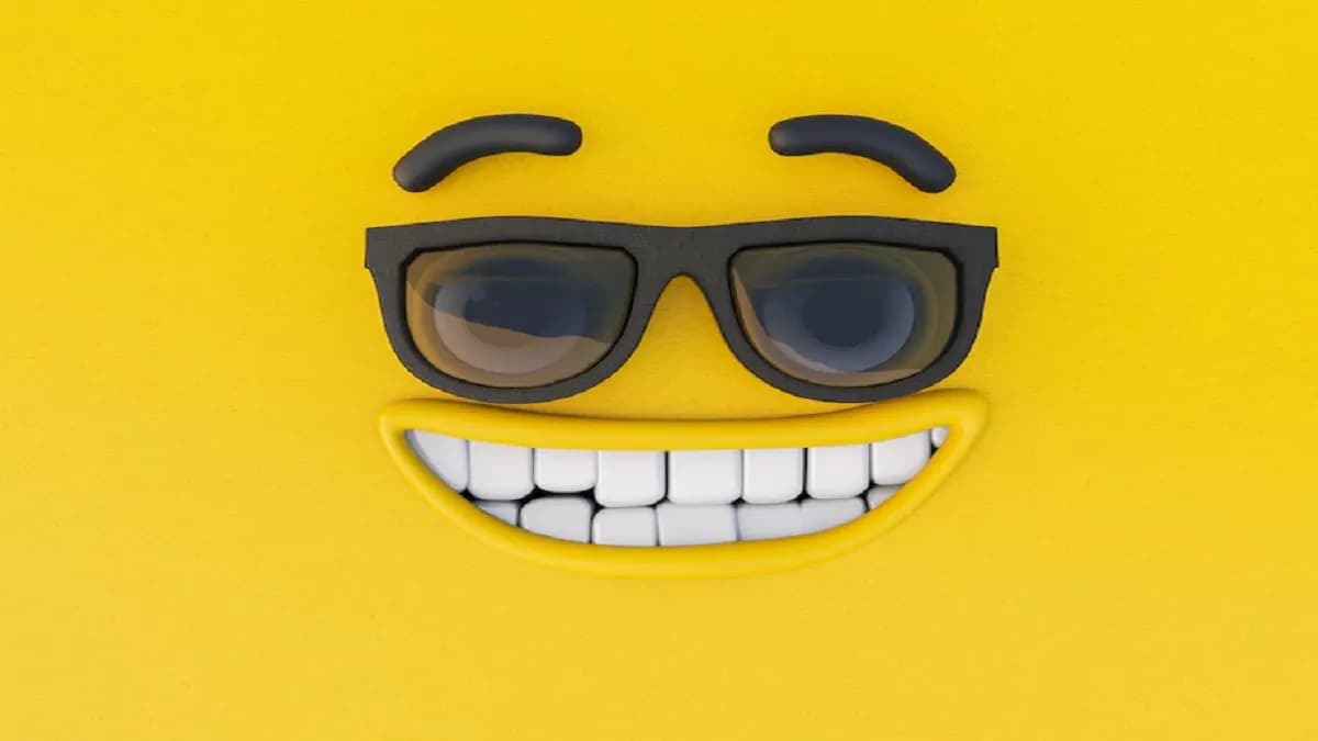 Funny Jokes: आधी रात में काली साड़ी पहनकर पत्नी अपने पति के सिरहाने में आकर खड़ी हो गई...और तभी...